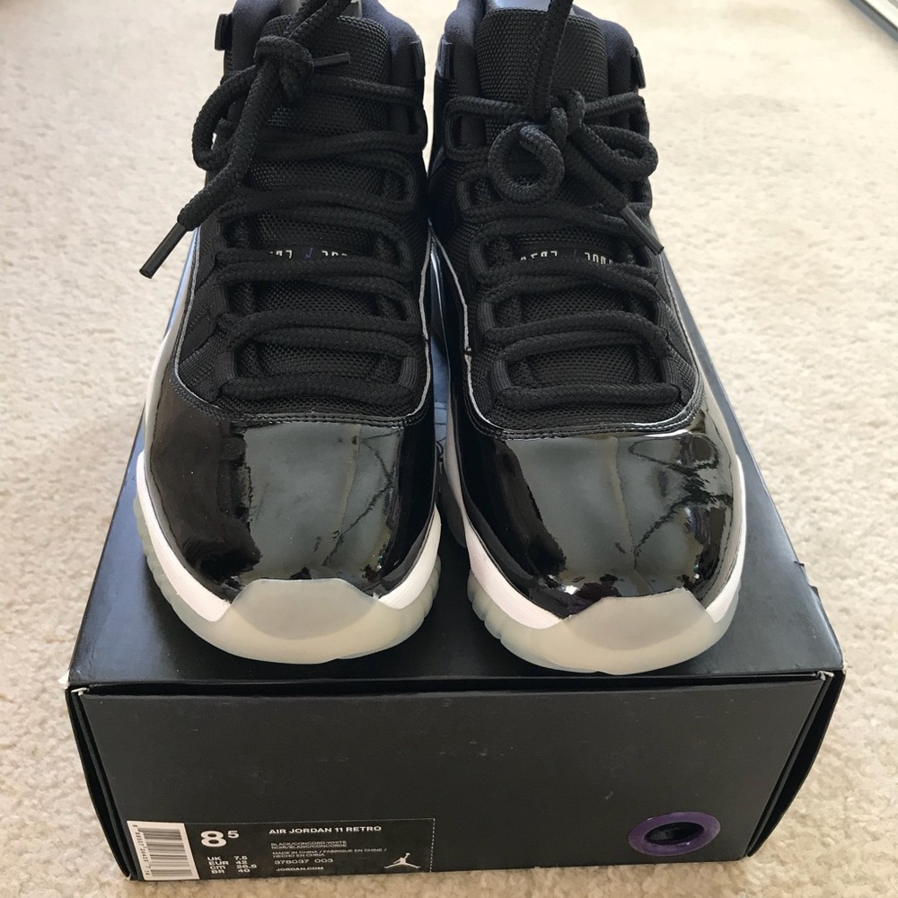 NIKE SPACE JAM XI SIZE 8.5 US MENS